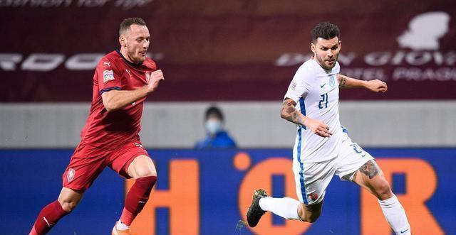 宝盈在线-比尔森战胜对手，主教练赞誉球员表现出色！